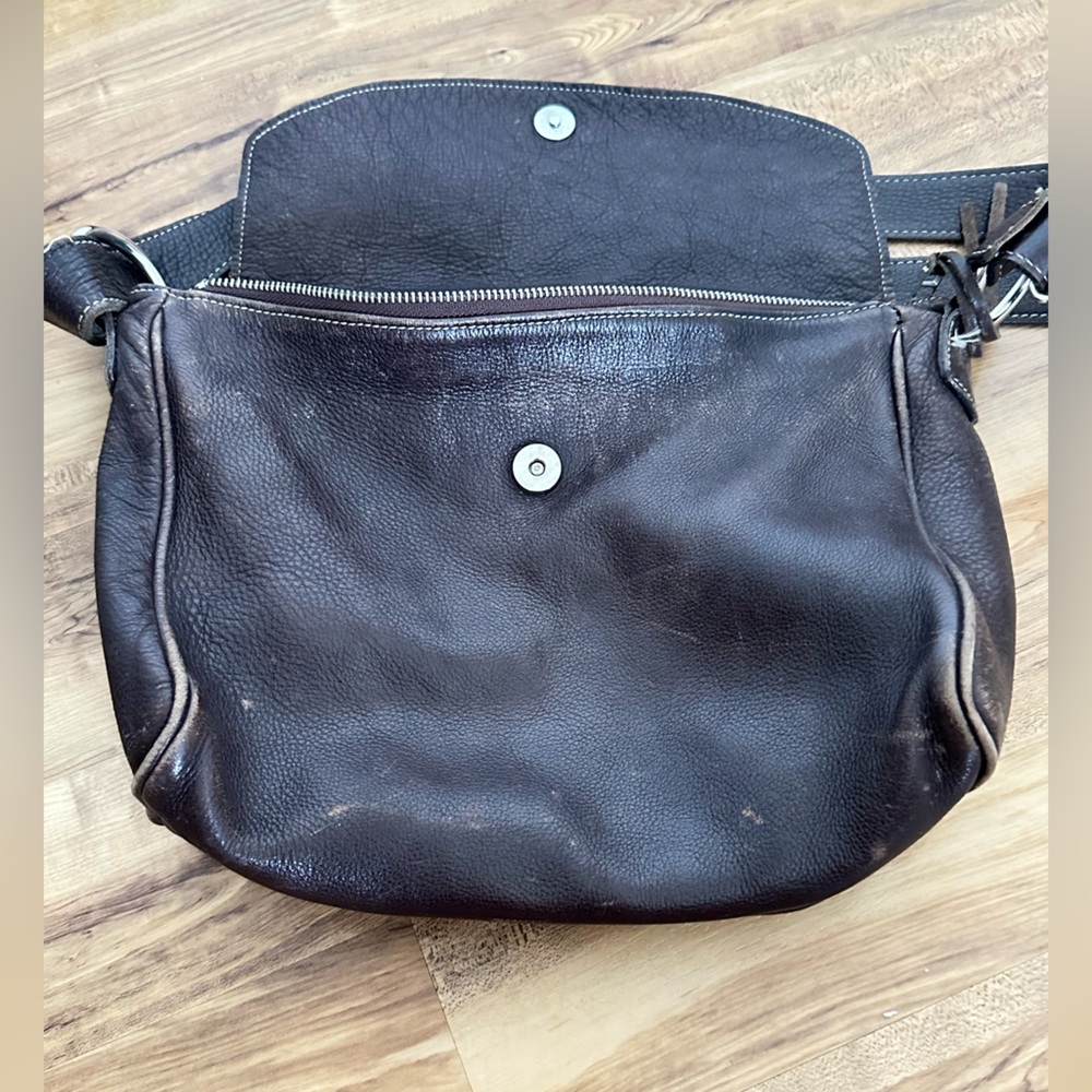 Brown Leather Roots Purse / Messenger Bag. - Picture 5 of 15